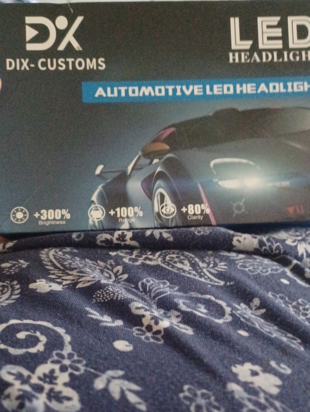 DIX-Customs Automotive LED Headlight Bulbs - Blue/Black